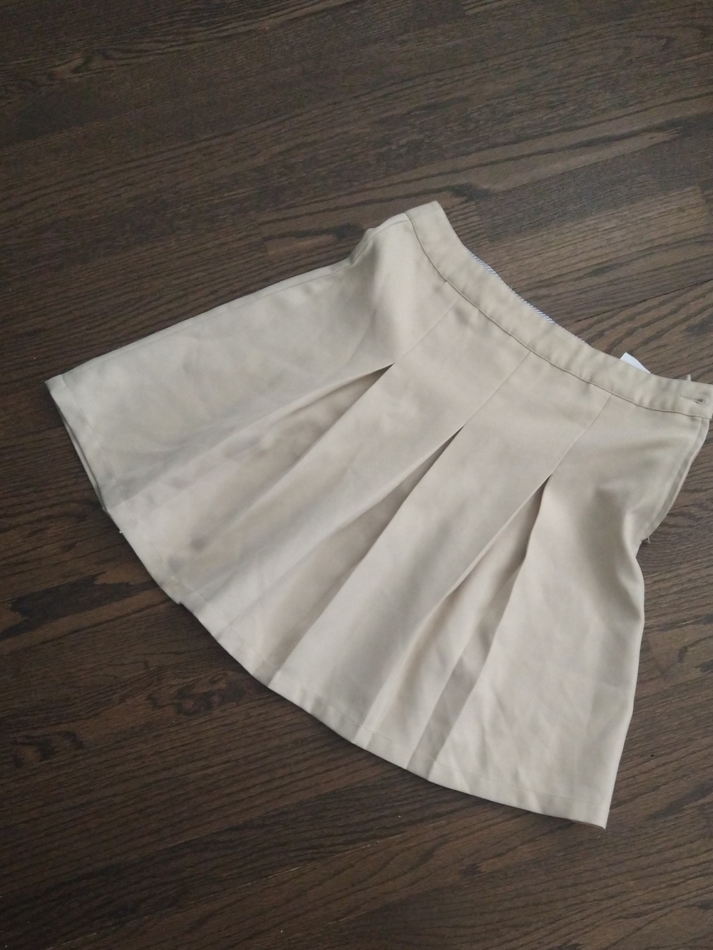 Tommy Hilfiger Preppy Pleated Beige Mini Skirt